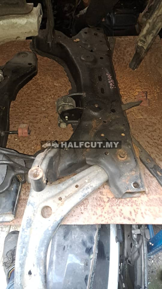 FORD FIESTA 1.6 FRONT CROSSMEMBER