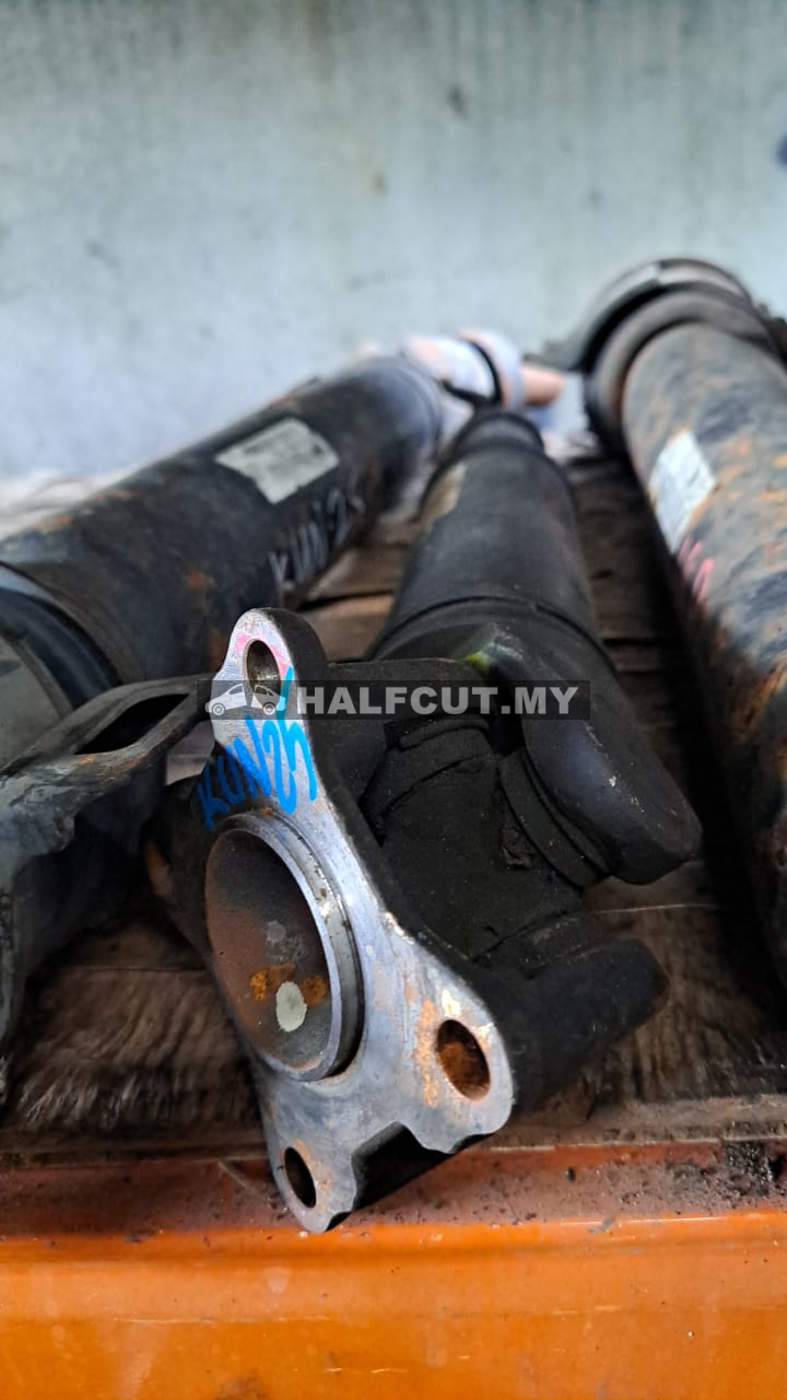 TOYOTA HILUX KUN26  FRONT LONG SHAFT