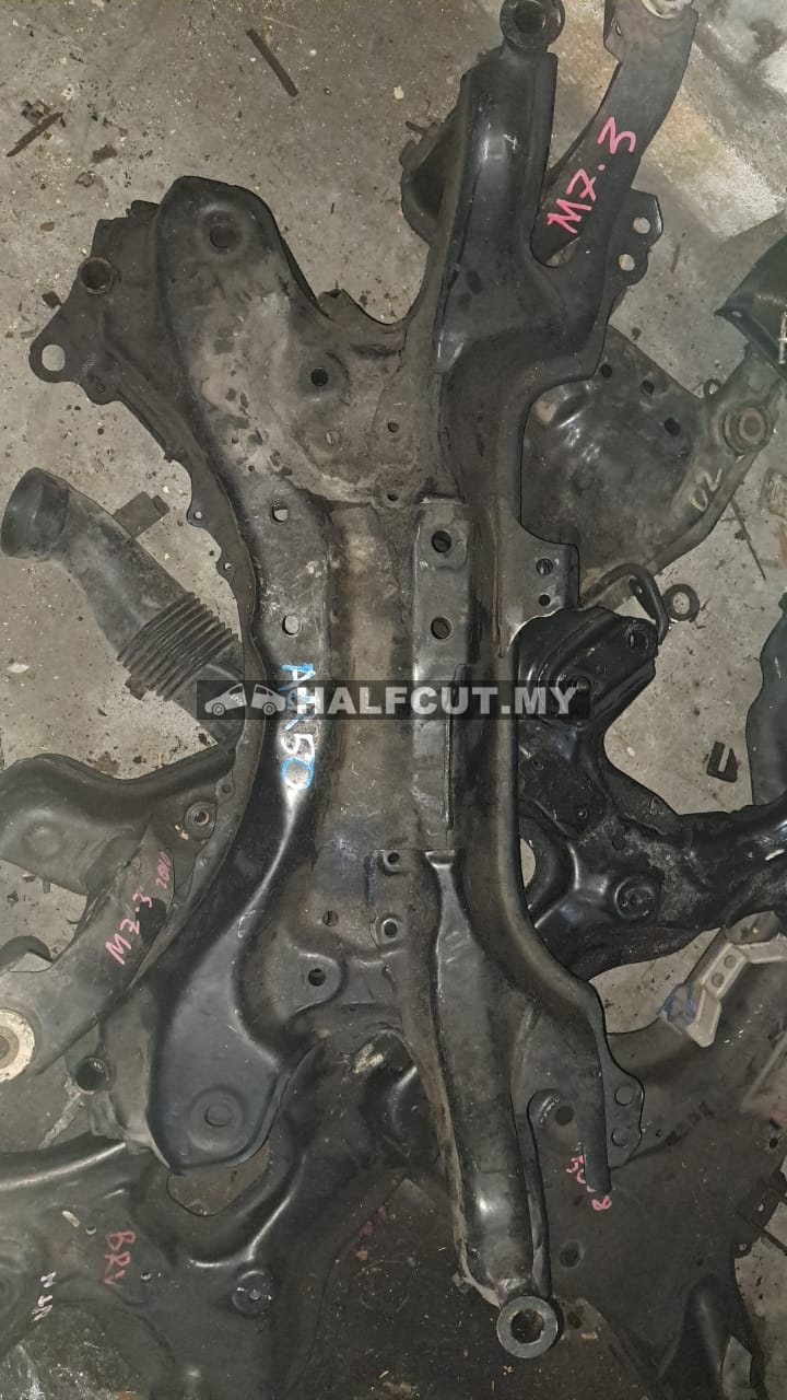 TOYOTA ESTIMA ACR50 2.4 FRONT CROSSMEMBER