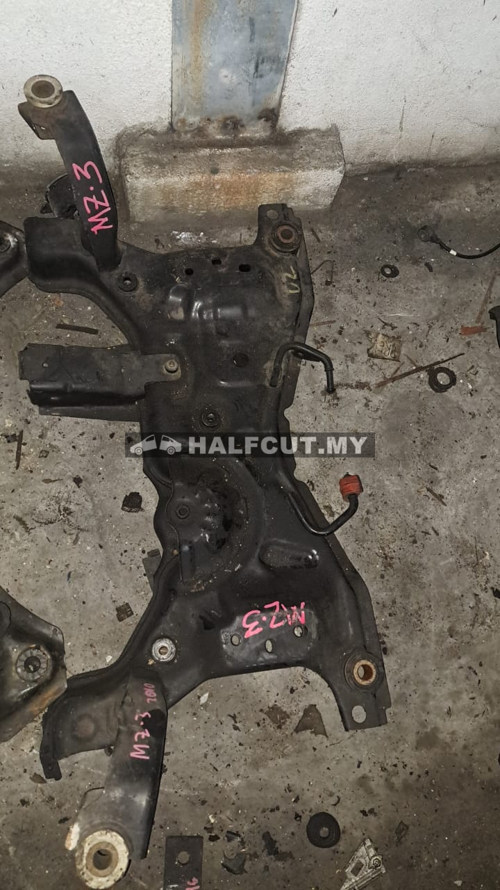 MAZDA 3 2010 FRONT CROSSMEMBER