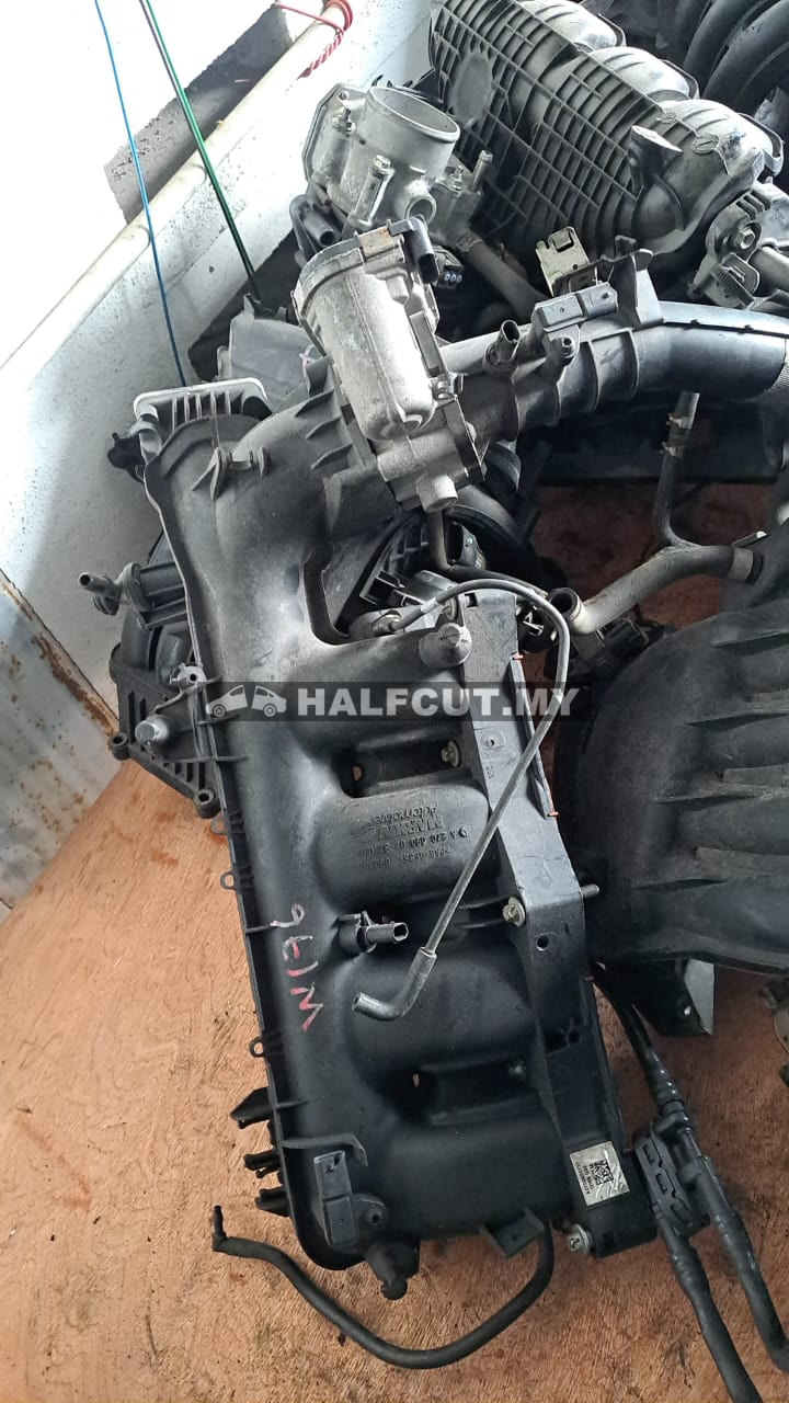 MERCEDES BENZ W176 INTAKE MANIFOLD&THROTTLE BODY