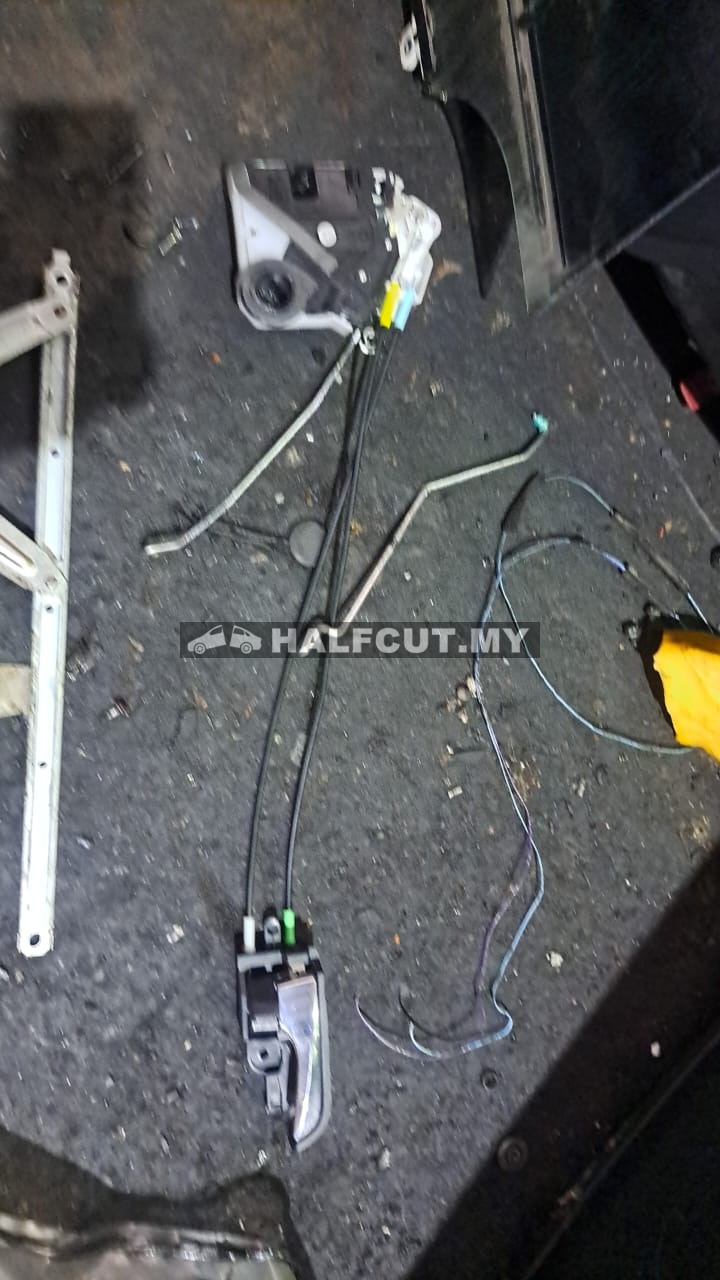 PERODUA ARUZ FRONT LOCK F/R