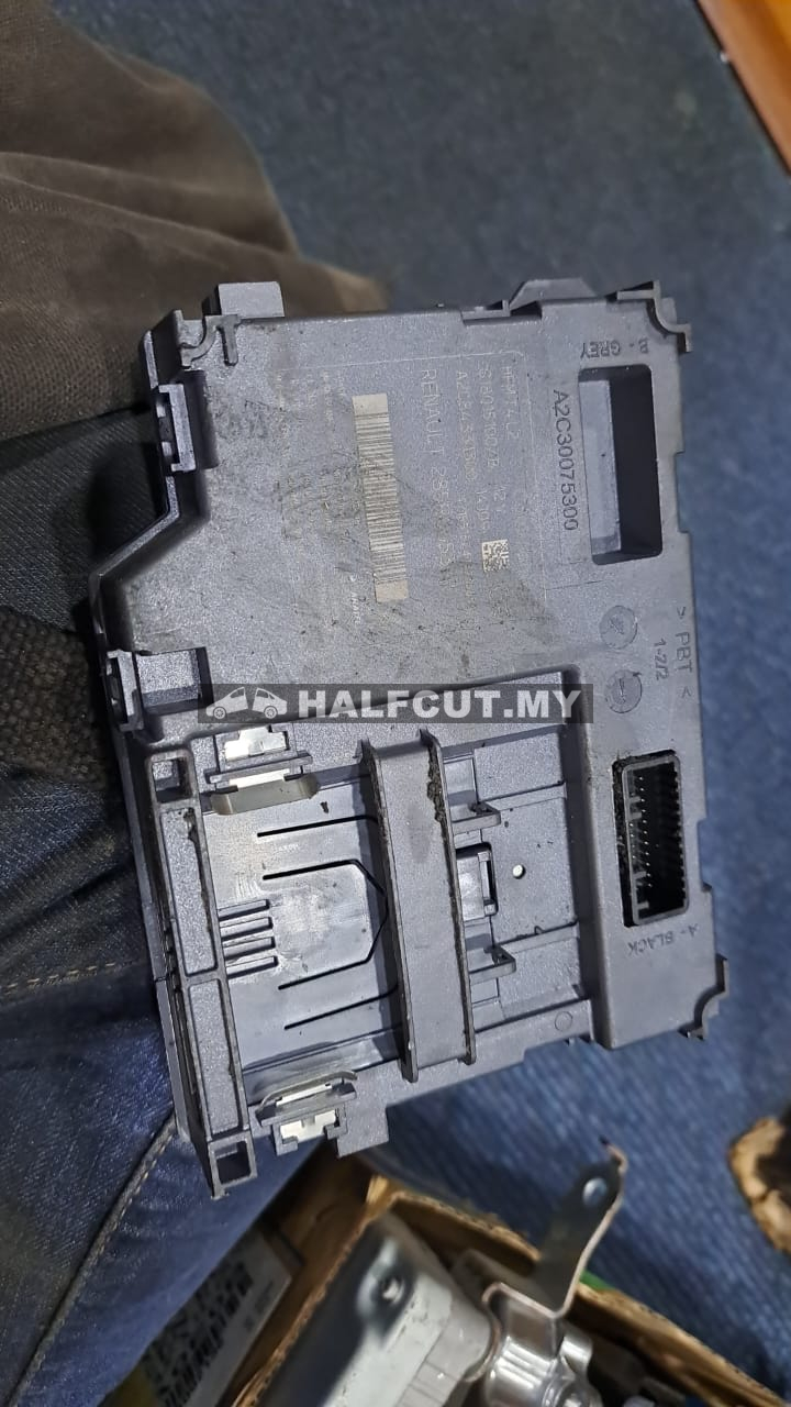 RENAULT CAPTUR ECU (28590-6535R)