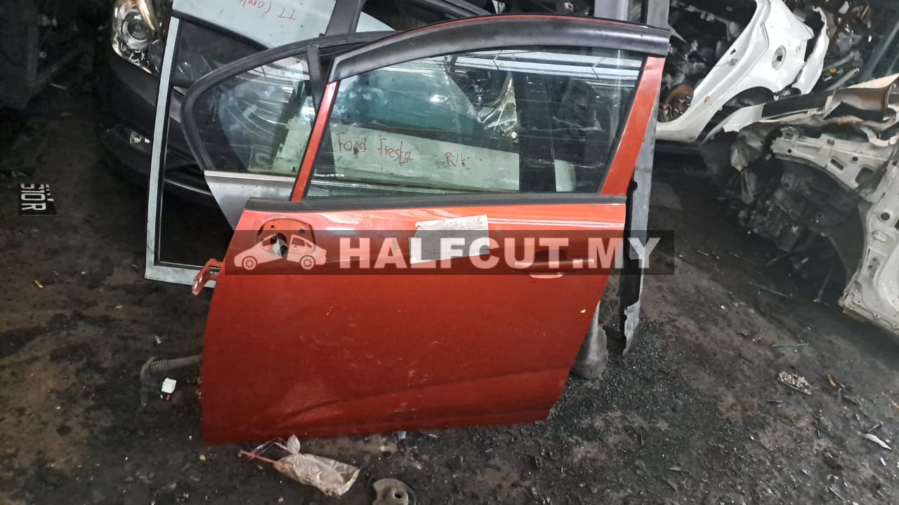 PROTON PERSONA NEW FRONT DOOR F /L