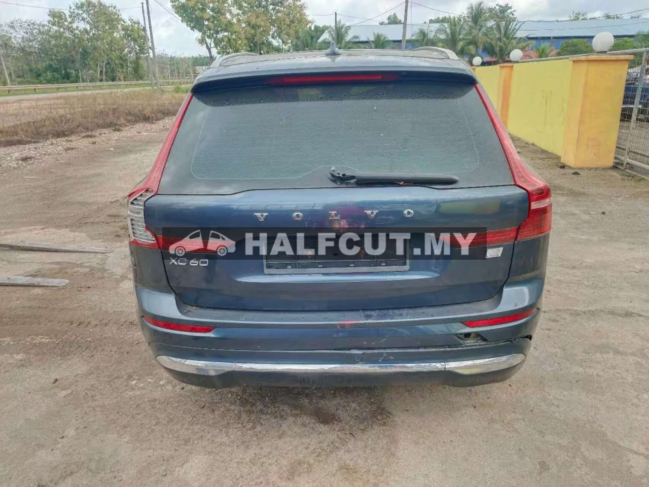 VOLVO XC60 T8 HALF CUT