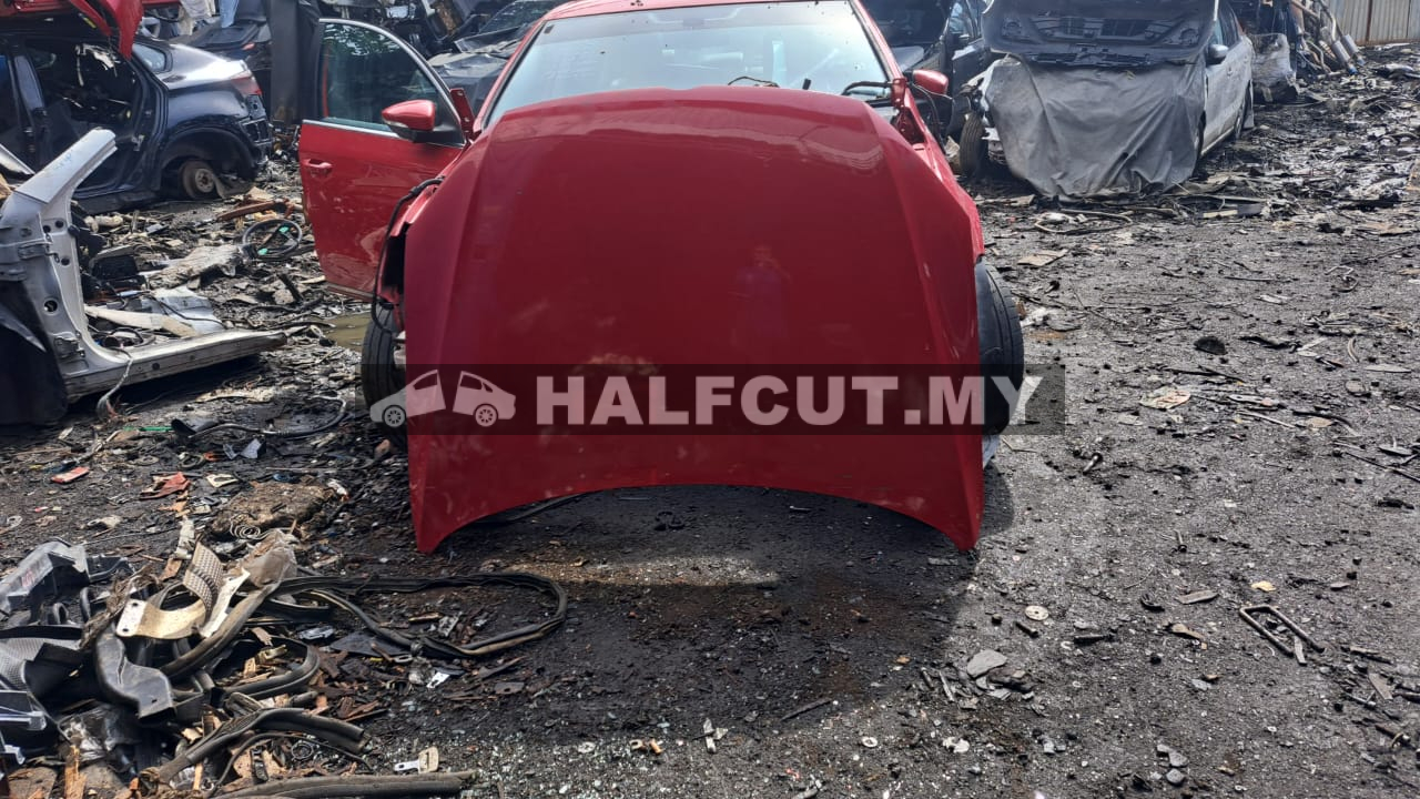 VOLKSWAGEN PASSAT B7 FRONT BONNET