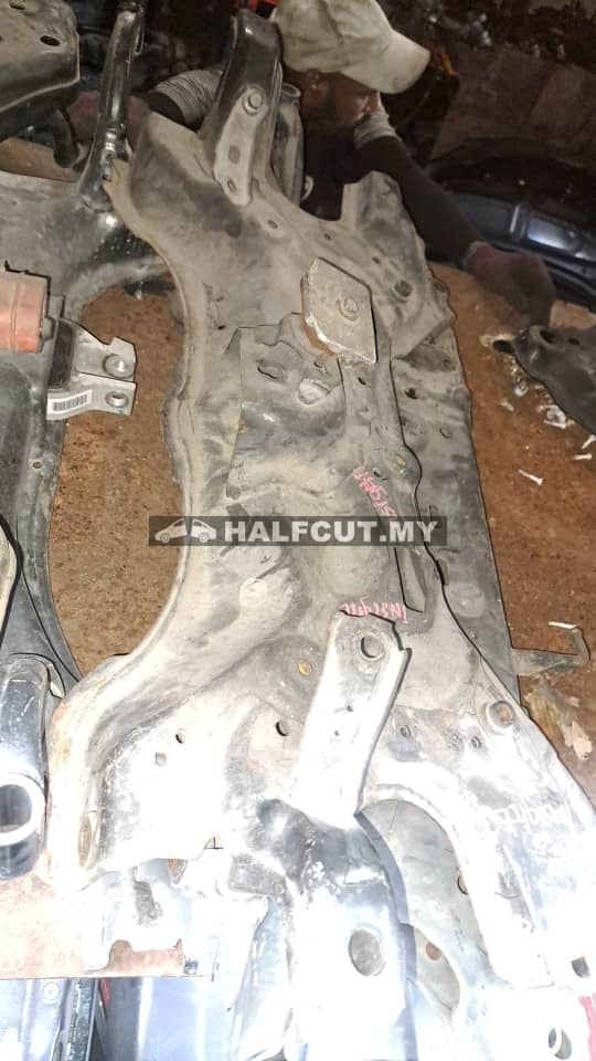 HONDA INSIGHT FRONT CROSSMEMBER