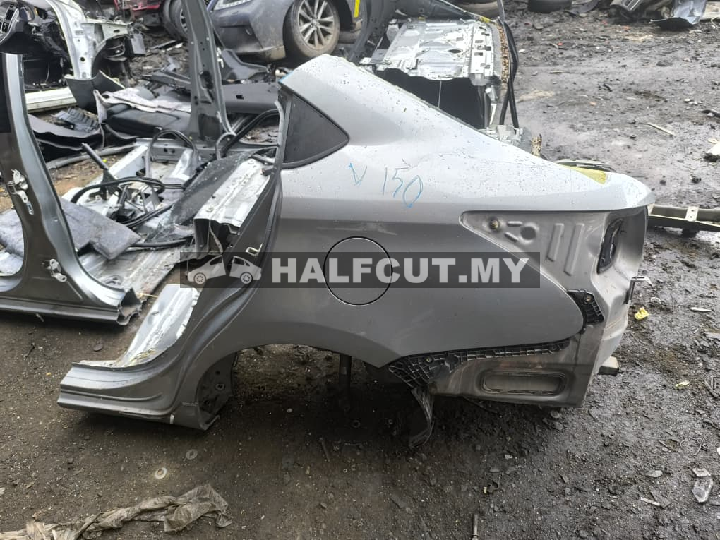 TOYOTA NCP 150 REAR FENDER RH