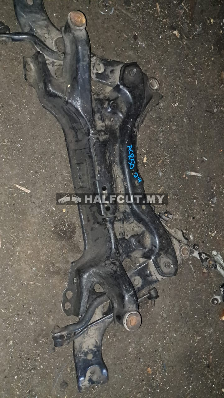 TOYOTA ESTIMA ACR50 2.4 FRONT CROSSMEMBER