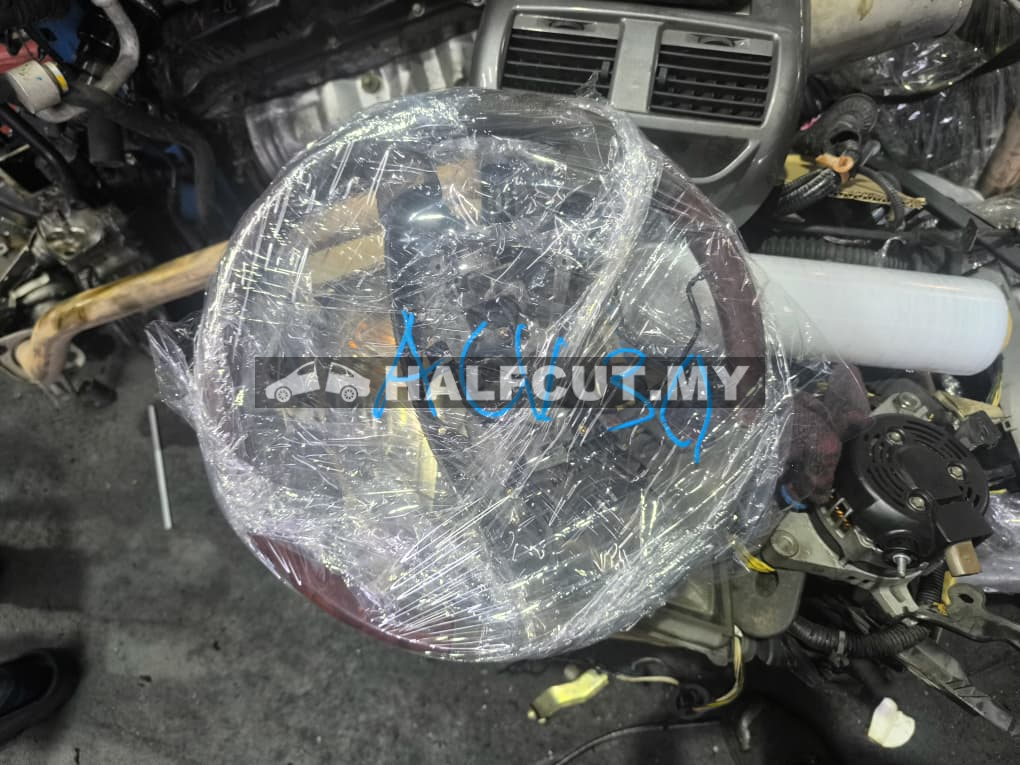 TOYOTA CAMRY ACV30  STEERING WHEEL