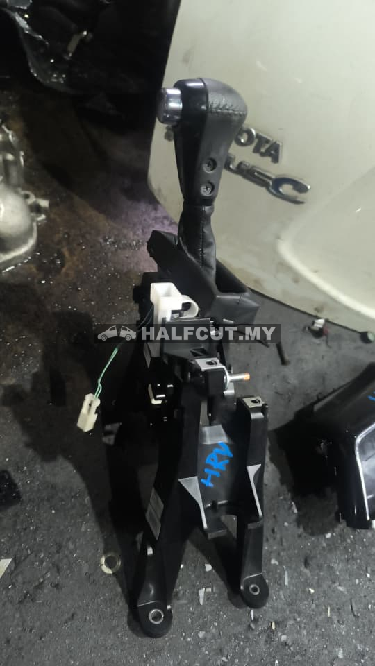 HONDA HRV GEAR LEVEL