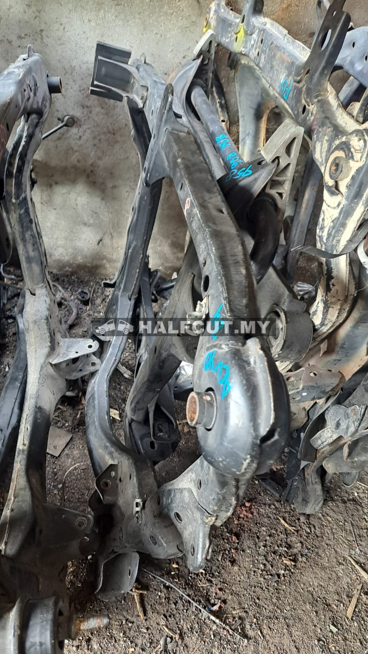 TOYOTA CAMRY ACV40 2.4 FRONT CROSSMEMBER
