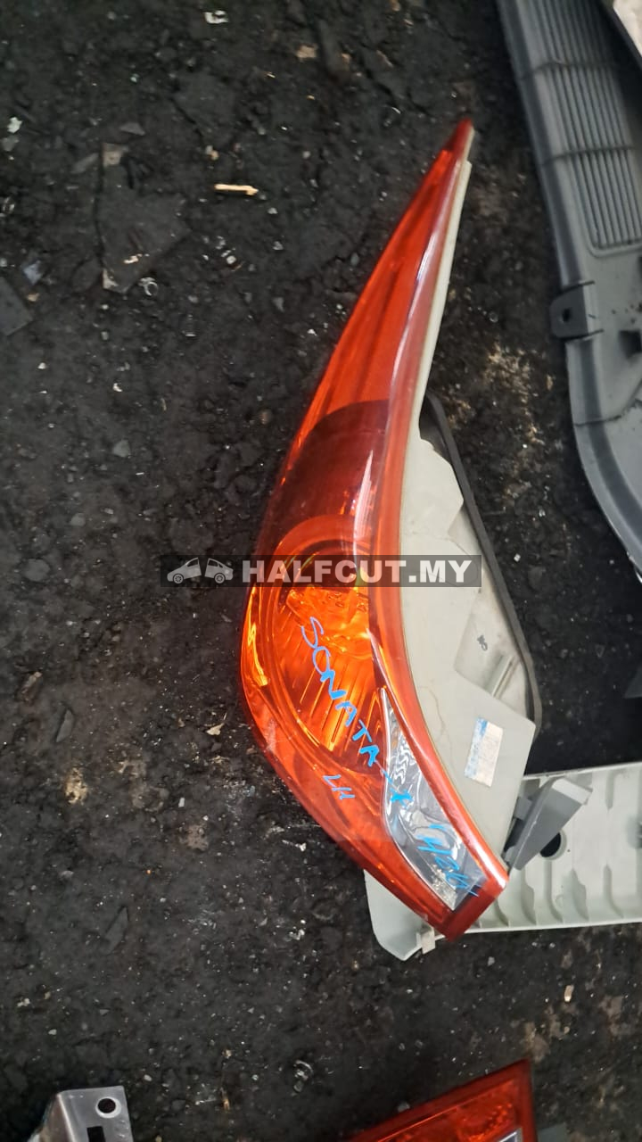 HYUNDAI SONATA 7 TAIL LAMP (14210) LH