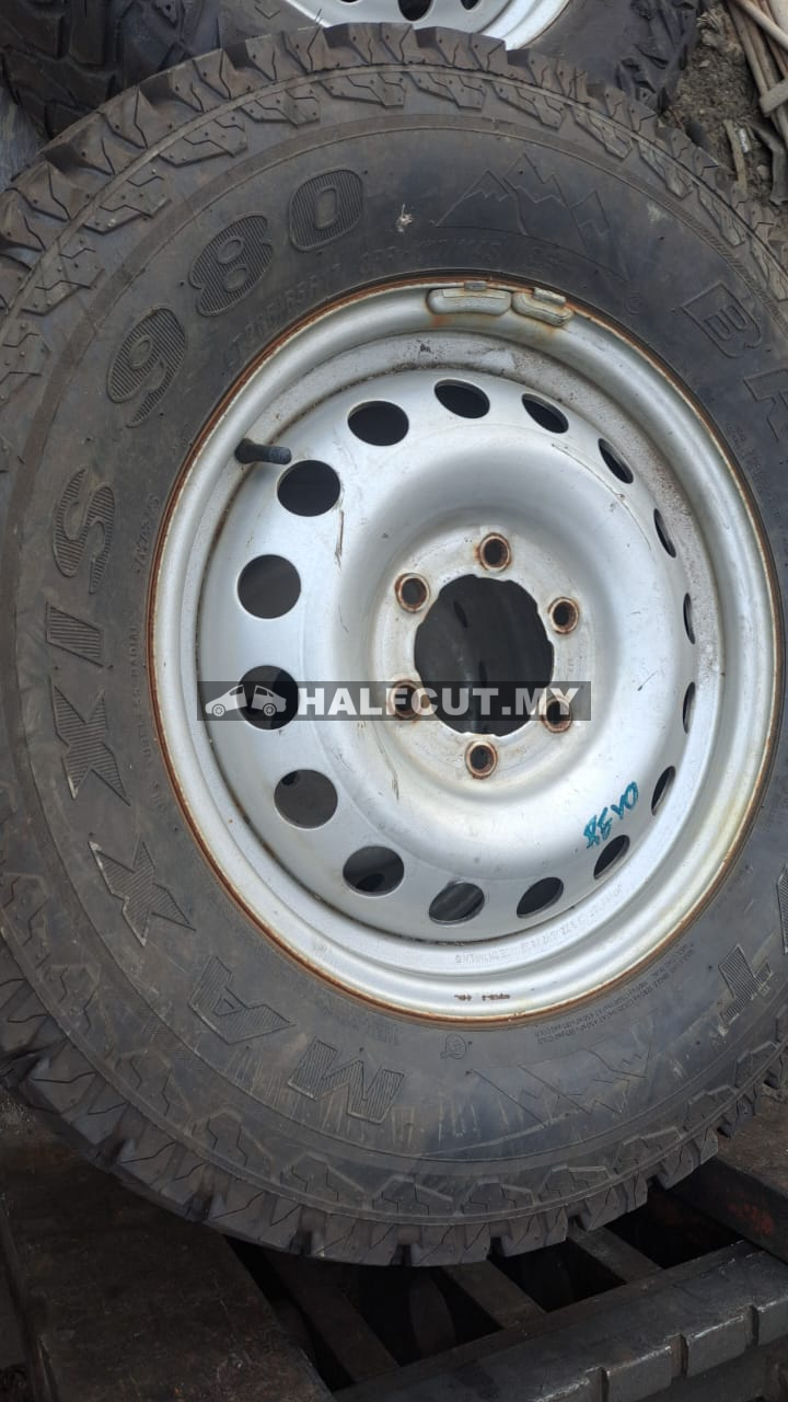 TOYOTA HILUX REVO SPORT RIM R17