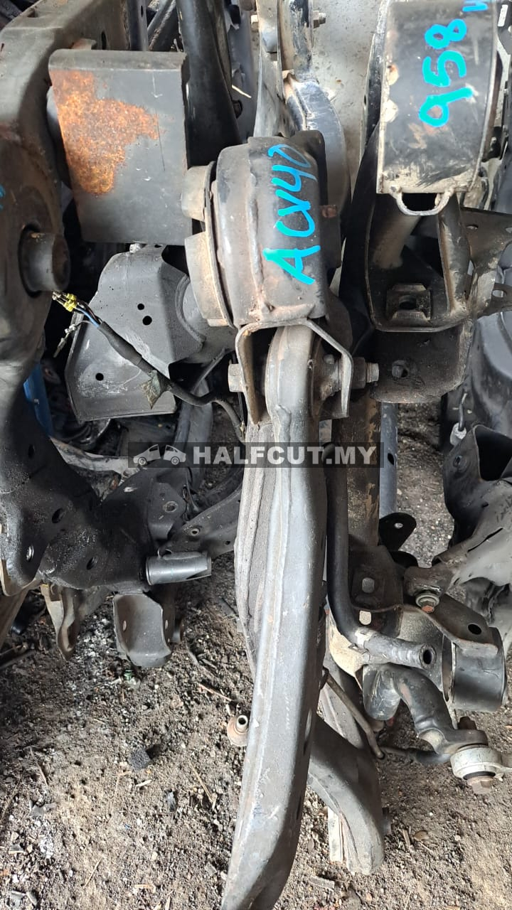 TOYOTA CAMRY ACV40  FRONT CROSSMEMBER