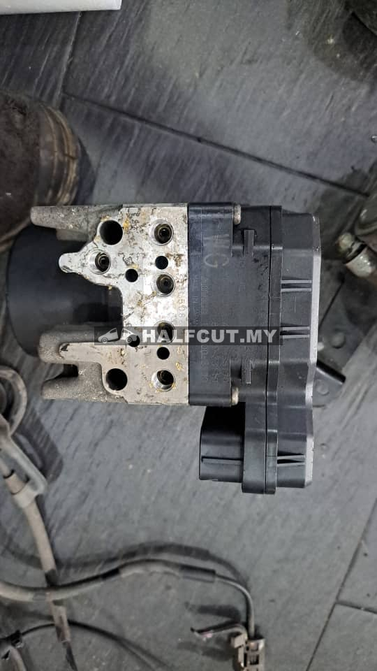 TOYOTA CAMRY ACV40 ABS PUMP 'WG'