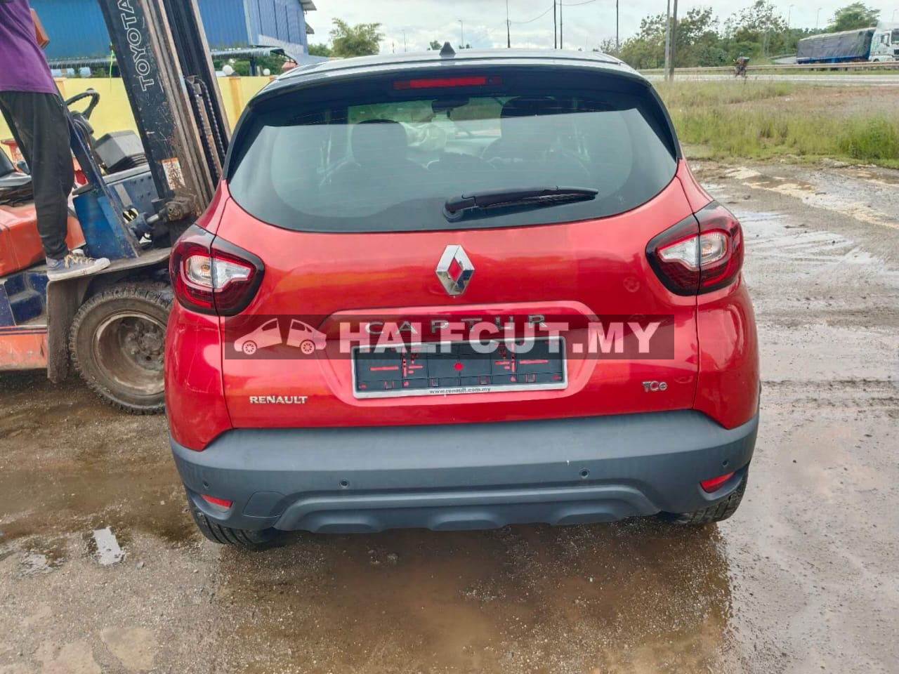 RENAULT CAPTUR FRONT &REAR HALF CUT