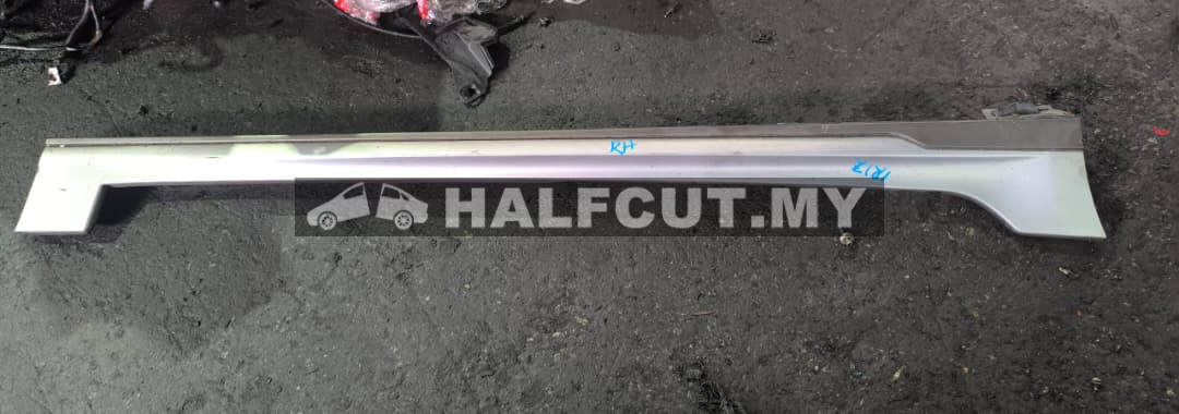 PROTON IRIZ SIDE SKIRT RH