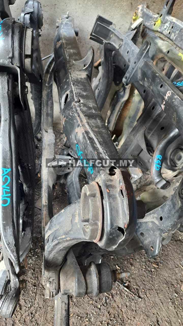 TOYOTA HARRIER ACU30 FRONT CROSSMEMBER