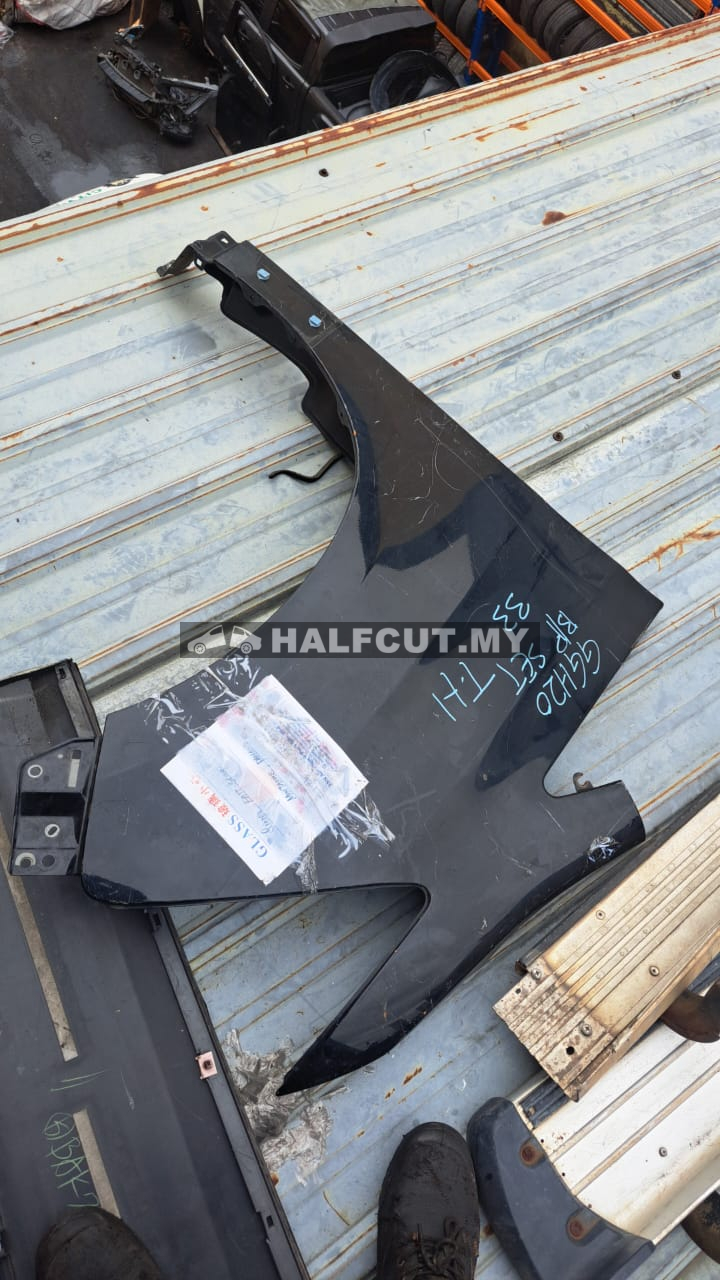 TOYOTA VELLFIRE 20 FRONT FENDER RH
