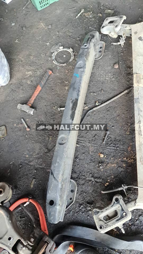 PEUGEOT 408 REAR BUMPER REINFORCEMENT