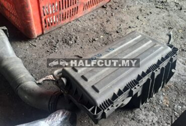 VOLKSWAGEN POLO 1.6 AIR CLEANER