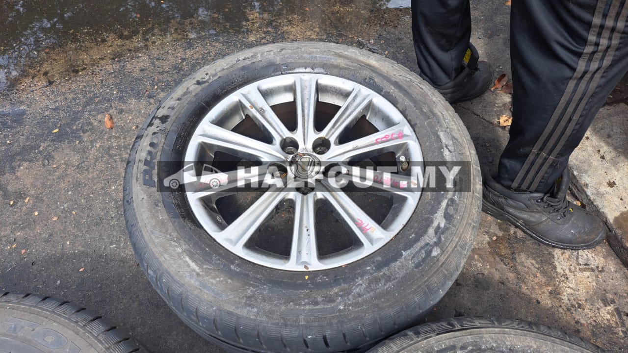 TOYOTA LEXUS NS200 SPORT RI