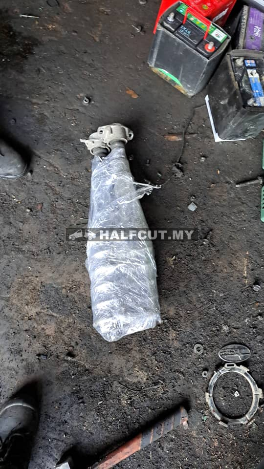 TOYOTA CAMRY ACV50 HB REAR ABSORBER