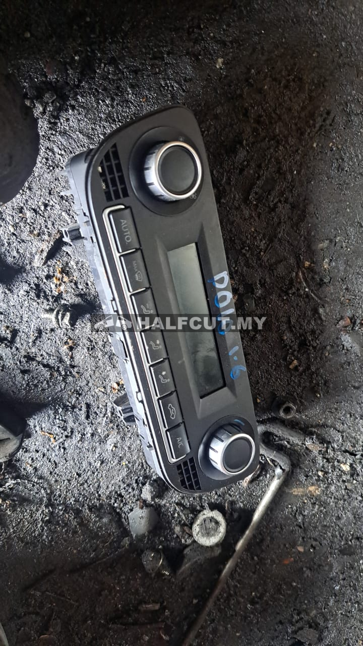 VOLKSWAGEN POLO 1.6 AIRCOND SWITCH