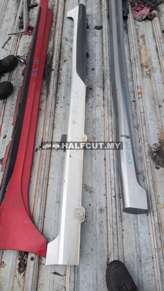 TOYOTA VIOS NCP151 SIDE SKIRT LH