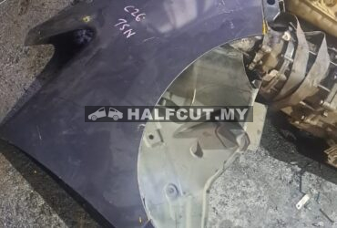 NISSAN SERENA C26 FRONT FENDER RH
