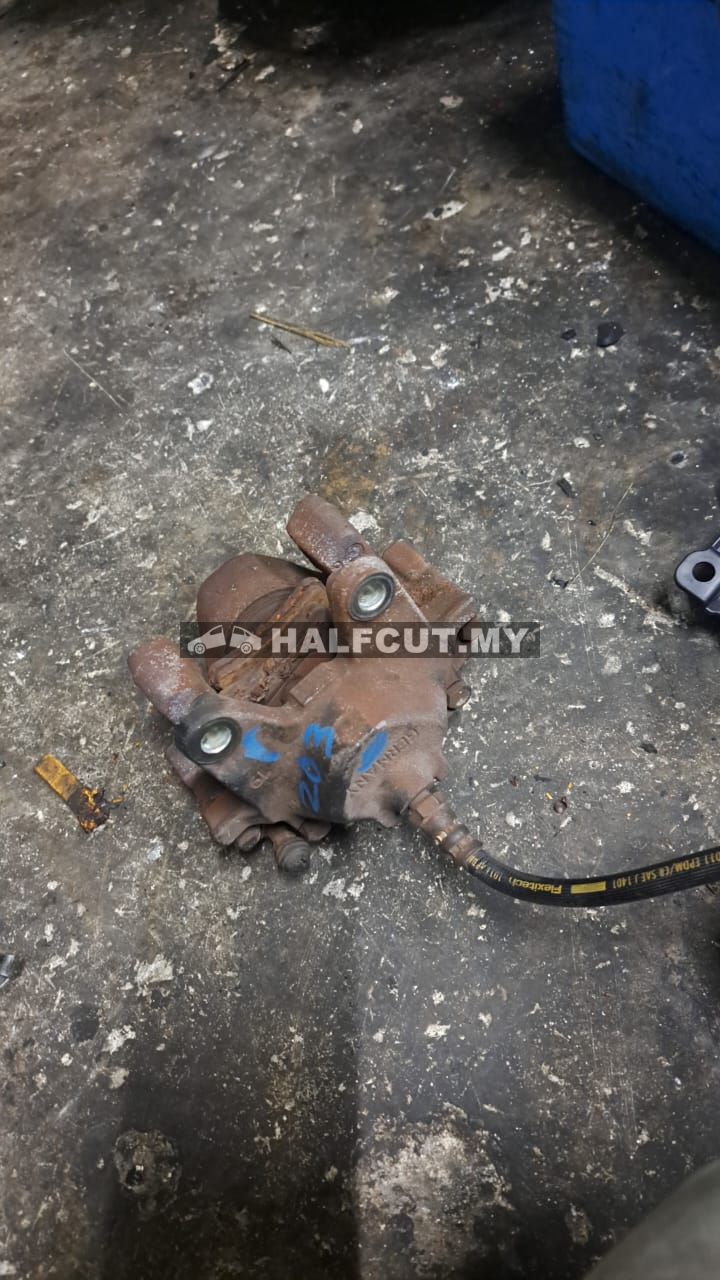 MERCEDES BENZ W203 REAR CLEANER