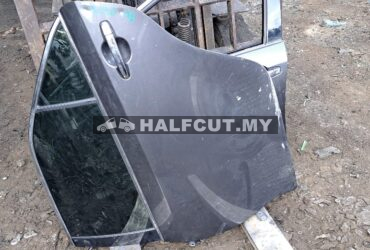 TOYOTA CAMRY ACV50 HB REAR  DOOR R/L
