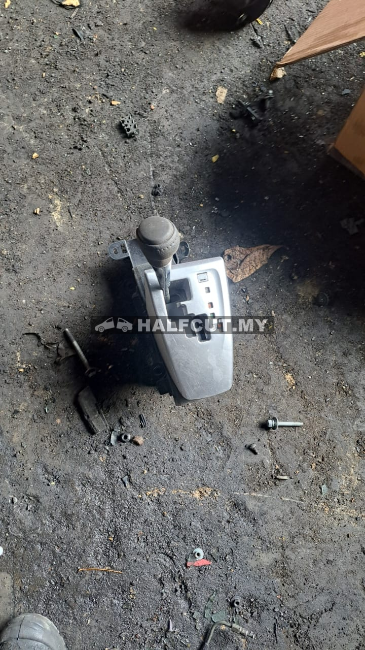 TOYOTA VIOS NCP150 GEAR LEVER