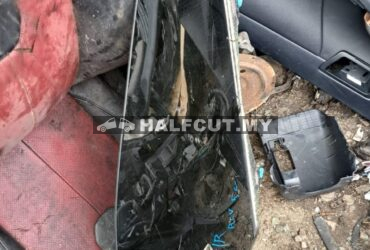 TOYOTA CAMRY ACV50 HB FRONT POWER WINDOW GLASS F/R