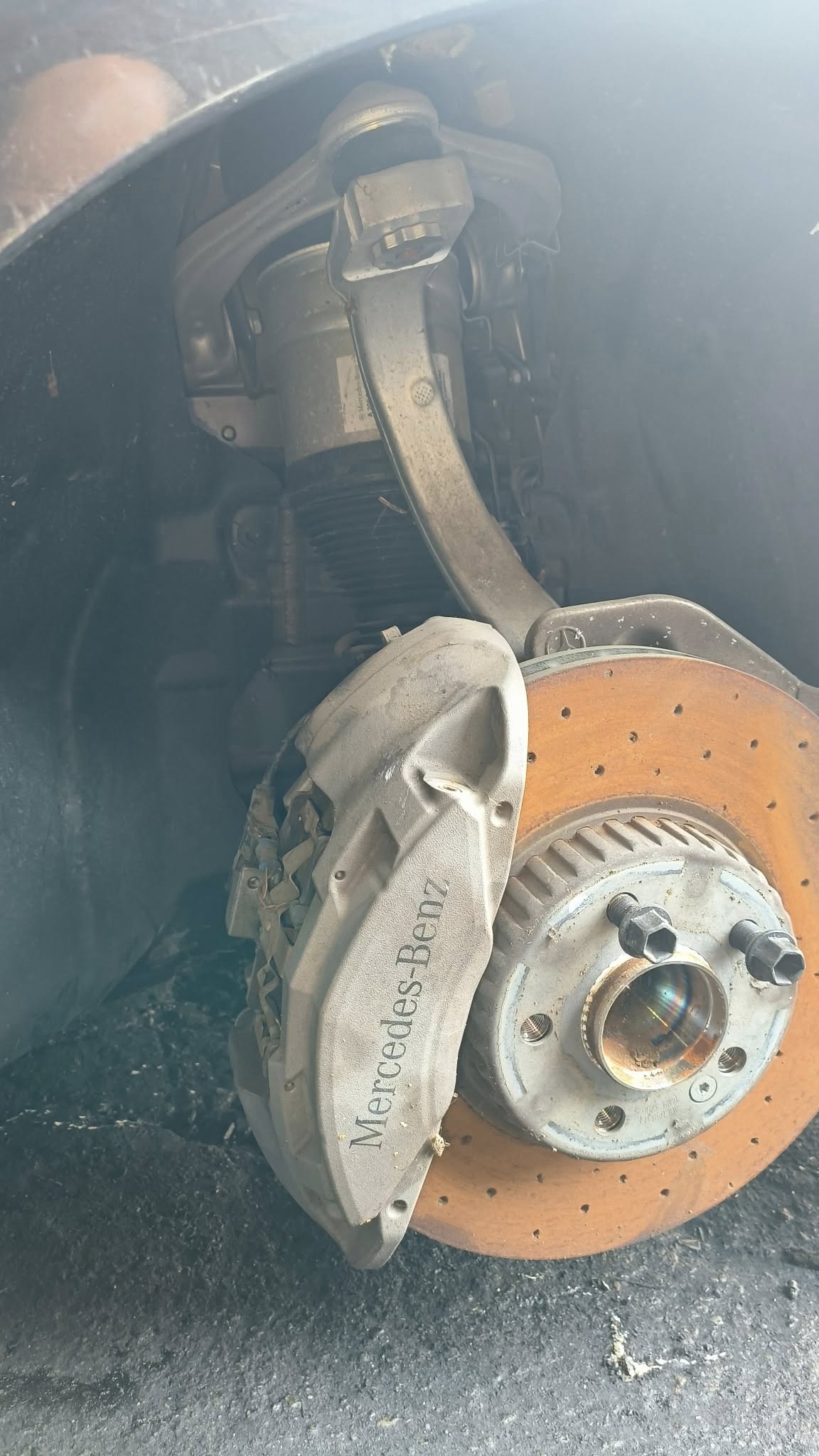 Mercedes Benz W205 facelift Half Cut ready stock Engine Model : M264 915