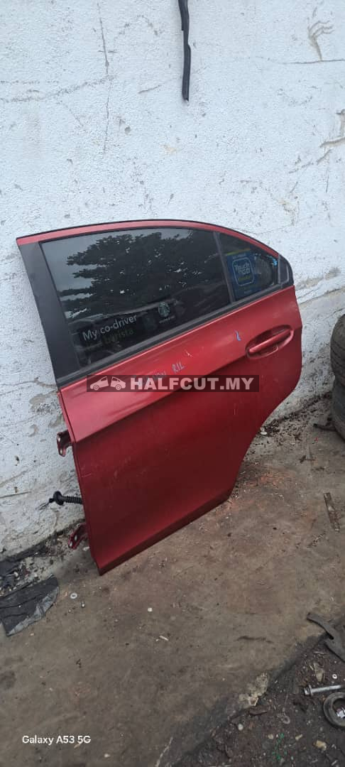 PROTON SAGA NEW REAR DOOR R/L