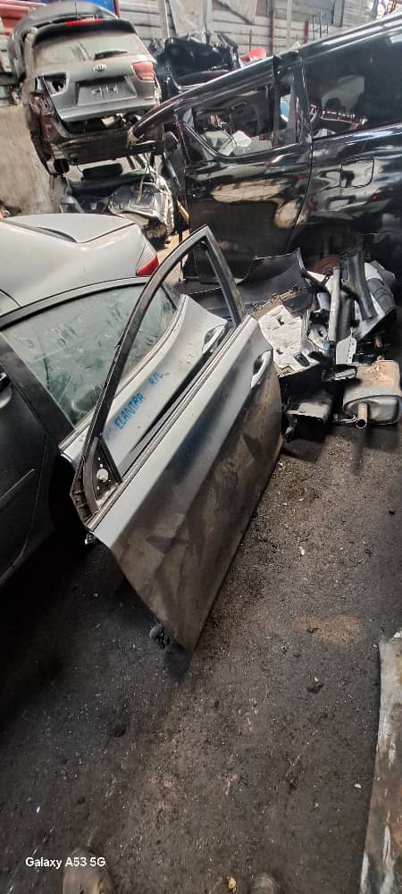 HYUNDAI ELANTRA FRONT DOOR F/L