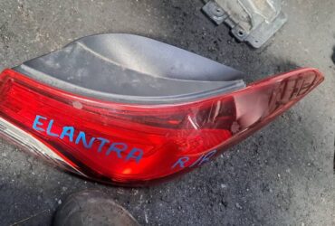HYUNDAI ELANTRA TAIL LAMP (92402-3X2) RH