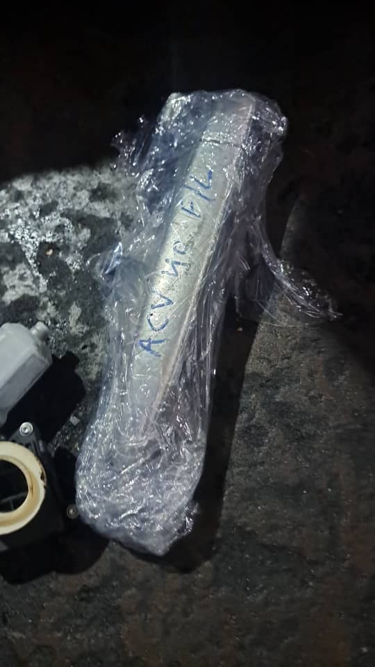 TOYOTA CAMRY ACV40 HB FRONT HANDLE F/L