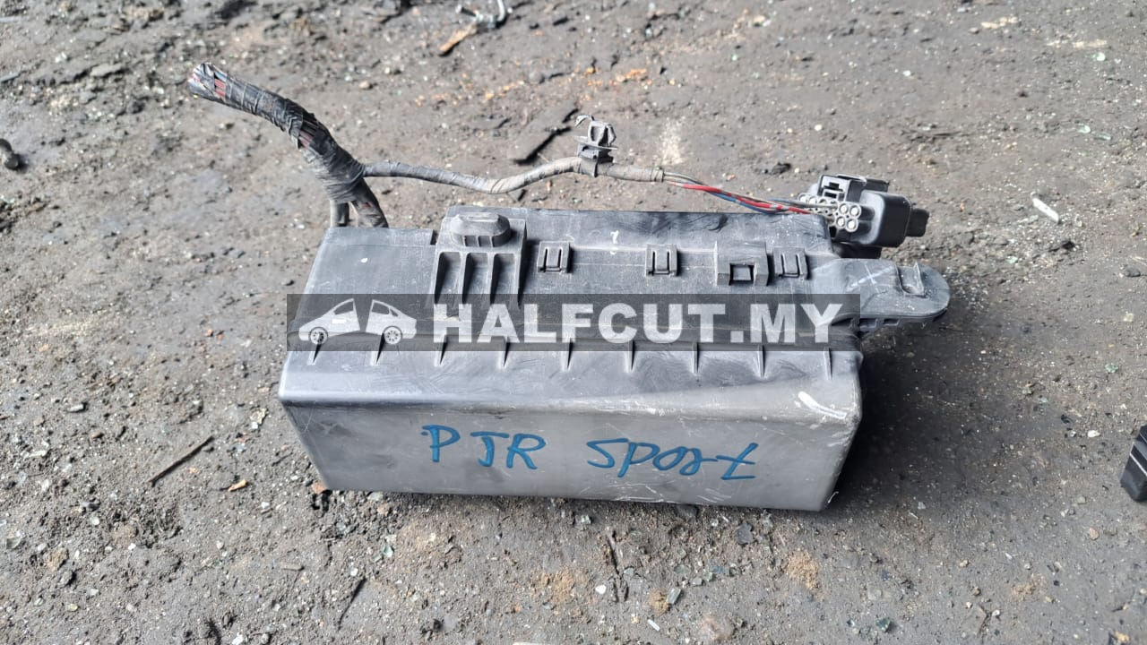 MITSUBISHI PAJERO SPORT FUSE BOX WAYA