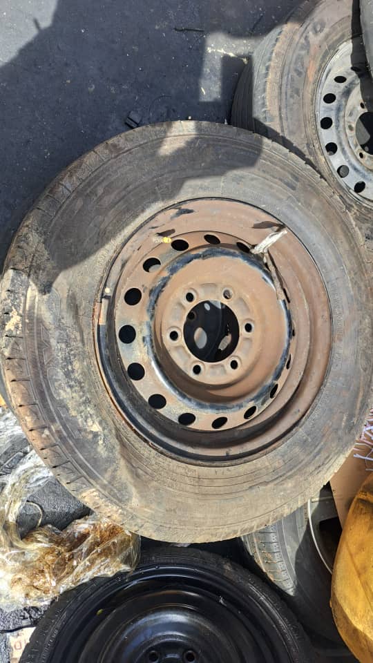 TOYOTA HIACE KDH200 SPORT RIM R15