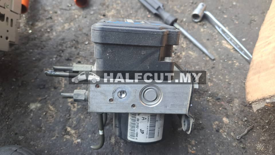 MAZDA 2 2010 ABS PUMP (D651-437A0-D) A