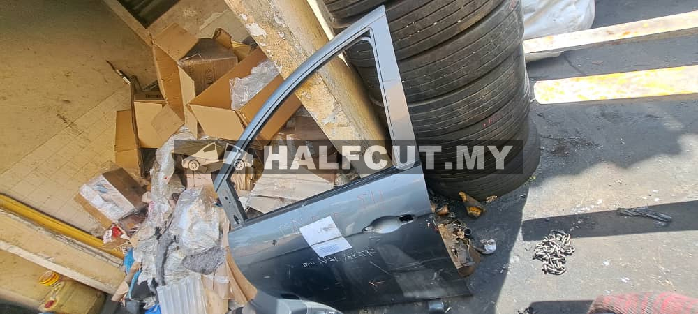 PROTON EXORA FRONT DOOR F/L