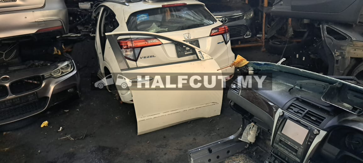 HONDA HRV FRONT DOOR F/R