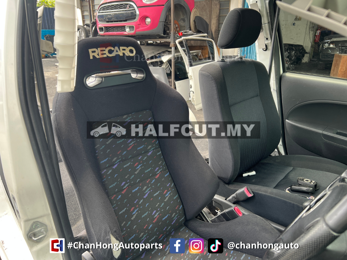 Daihatsu Boon X4 M/T 4WD 1.0L Half Cut
