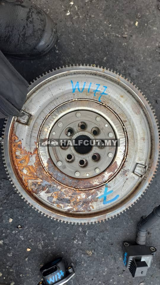 MERCEDES BENZ W177 FLYWHEEL