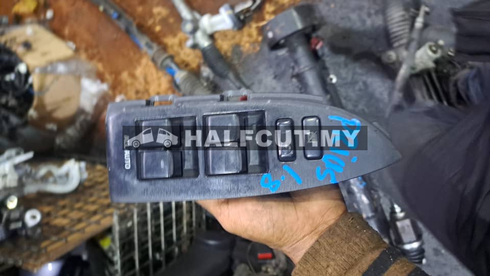 TOYOTA PRIUS 1.8 FRONT POWER WINDOW SWITCH RH