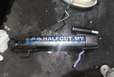 TOYOTA CAMRY  ACV40 HANDLE R/L