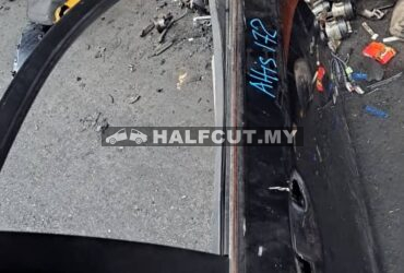 TOYOTA ALTIS 172 FRONT DOOR F/R